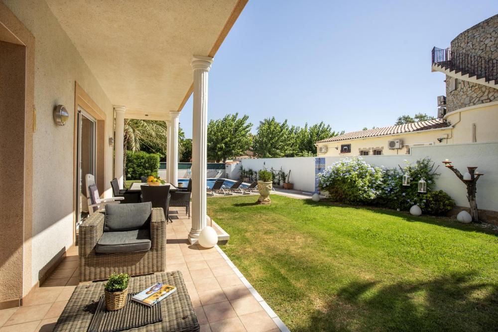 2019 Casa con 3 dormitorios y piscina Casa aislada / Villa Alberes Empuriabrava