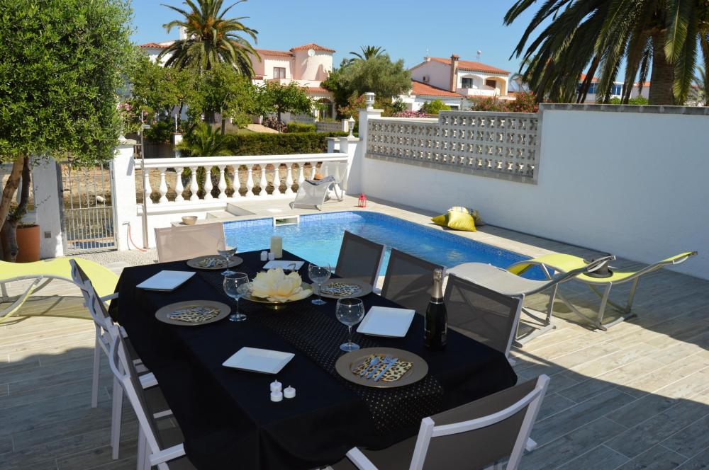 234 Casa con piscina y amarre Casa adosada Medes Castelló d'Empúries