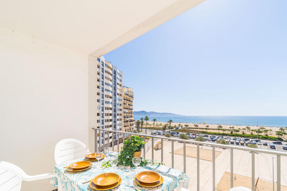 013 Estudio cabina vistas al mar Estudio Delta Muga Empuriabrava 013 Estudio cabina vistas al mar Estudio Delta Muga Empuriabrava