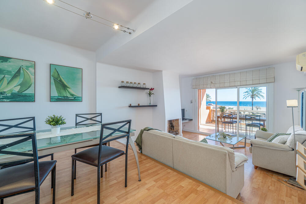 153 Agradable apartamento vistas al mar Apartamento Gran Reserva Empuriabrava 153 Agradable apartamento vistas al mar Apartamento Gran Reserva Empuriabrava