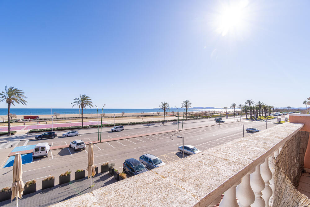 153 Agradable apartamento vistas al mar Apartamento Gran Reserva Empuriabrava 153 Agradable apartamento vistas al mar Apartamento Gran Reserva Empuriabrava