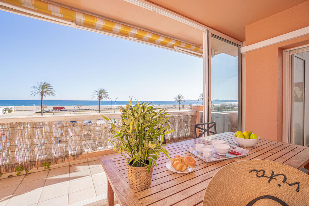 153 Agradable apartamento vistas al mar Apartamento Gran Reserva Empuriabrava 153 Agradable apartamento vistas al mar Apartamento Gran Reserva Empuriabrava