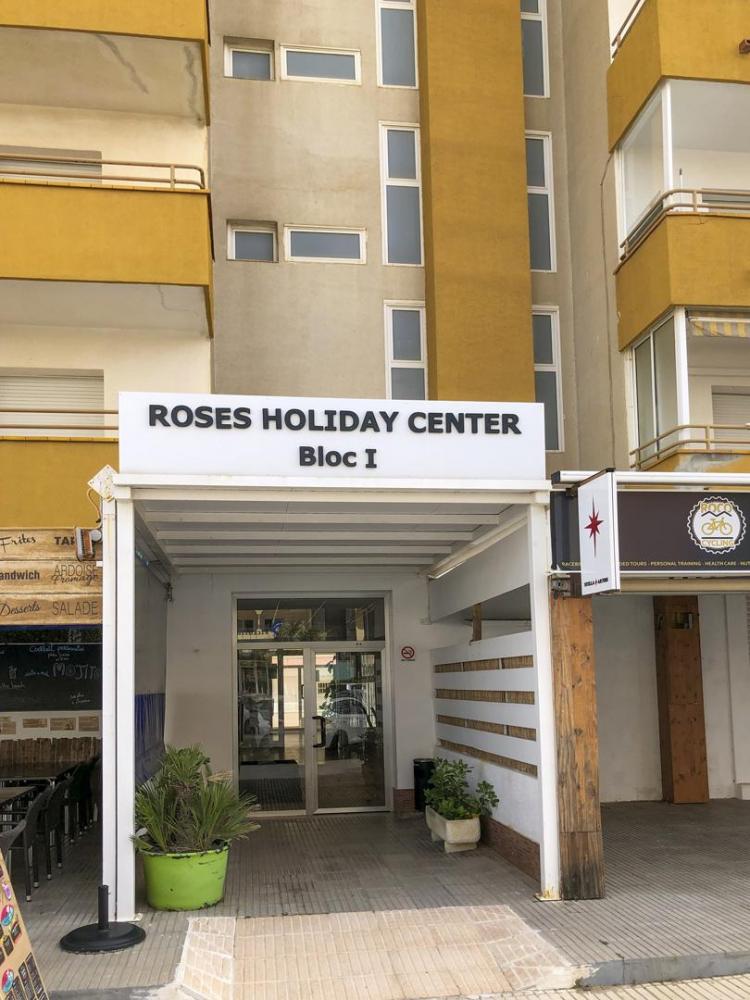 258 Holidays Center I Apartamento  Roses