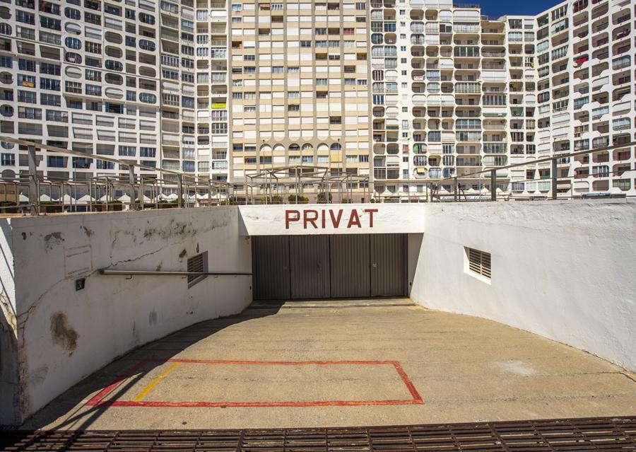 8 Plaza de parking subterránea Aparcamiento Empuriabrava 8 Plaza de parking subterránea Aparcamiento Empuriabrava