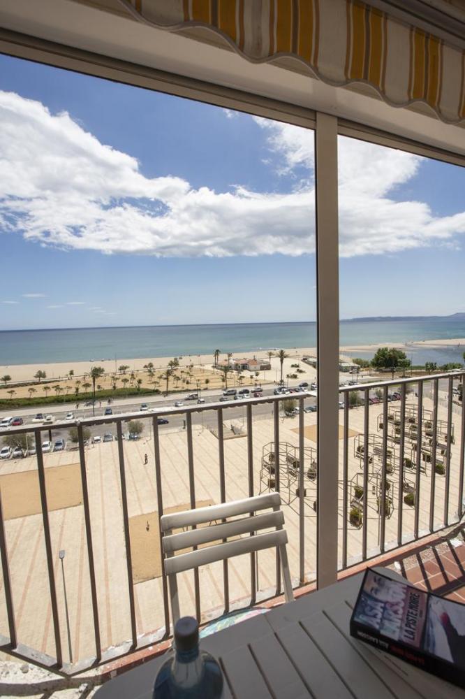 262 Apartamento vistas al mar Apartamento Delta Muga Empuriabrava