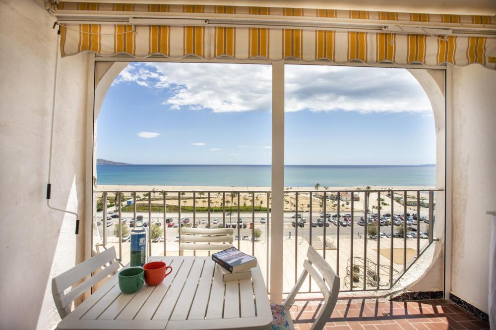 262 Apartamento vistas al mar Apartamento Delta Muga Empuriabrava