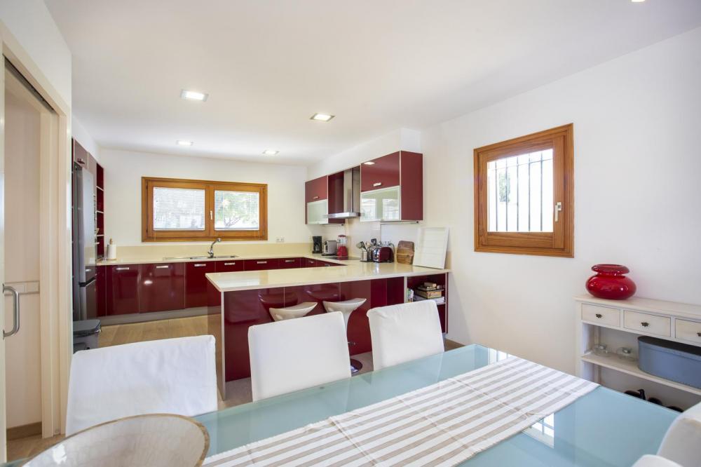 2026 Villa al canal con piscina y amarre para 8 personas Casa aislada / Villa Noguera Empuriabrava