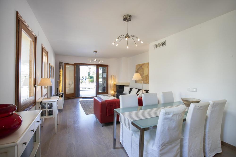 2026 Villa al canal con piscina y amarre para 8 personas Casa aislada / Villa Noguera Empuriabrava