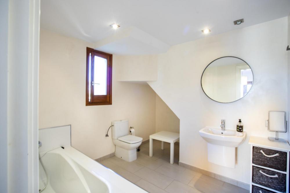 2026 Villa al canal con piscina y amarre para 8 personas Casa aislada / Villa Noguera Empuriabrava