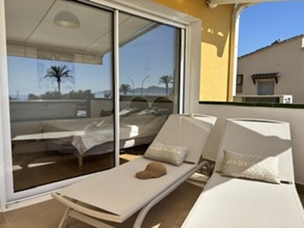 1013 Fantástico apartamento vista mar con 2 dormitorios Apartamento Empuriabrava 1013 Fantástico apartamento vista mar con 2 dormitorios Apartamento Empuriabrava