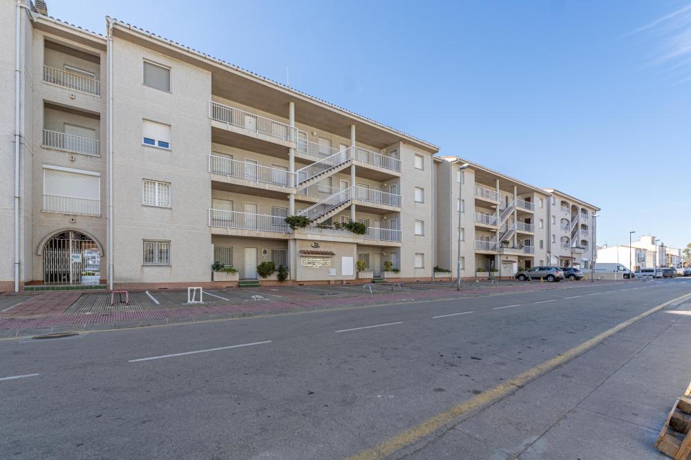 1014 Apartamento con vistas al lago con 1 dormitorio y piscina comunitaria Apartamento Lago San Maurici Empuriabrava