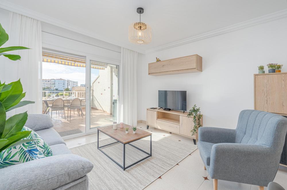 1014 Apartamento con vistas al lago con 1 dormitorio y piscina comunitaria Apartamento Lago San Maurici Empuriabrava