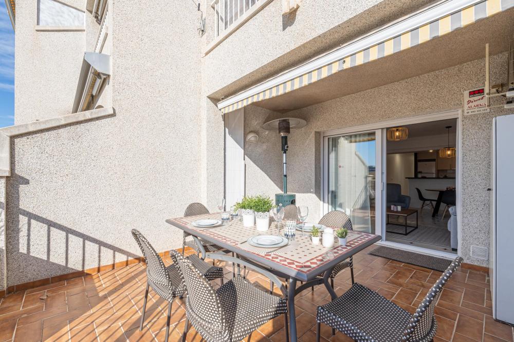 1014 Apartamento con vistas al lago con 1 dormitorio y piscina comunitaria Apartamento Lago San Maurici Empuriabrava