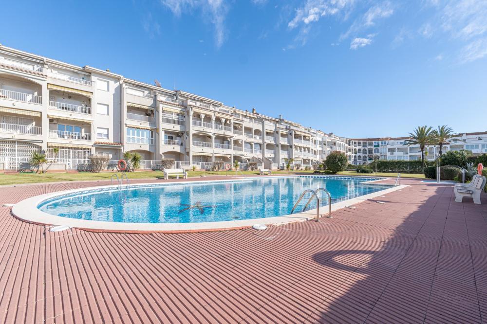 1014 Apartamento con vistas al lago con 1 dormitorio y piscina comunitaria Apartamento Lago San Maurici Empuriabrava