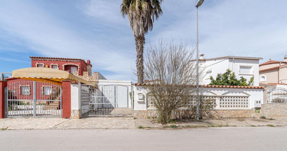 267 Casa con amare Ebre Casa aislada / Villa  Empuriabrava
