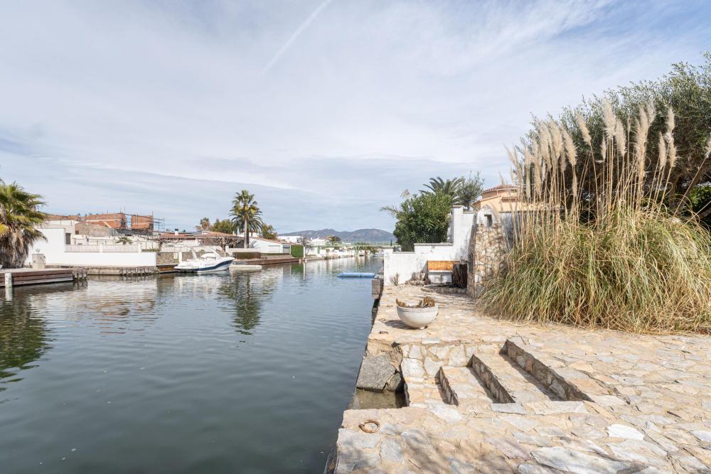 267 Casa con amare Ebre Casa aislada / Villa  Empuriabrava
