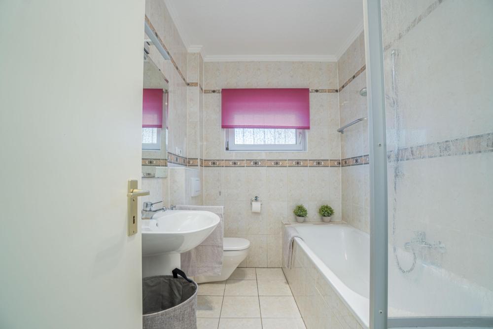 2010 Casa de planta baja con 3 habitaciones y piscina Casa aislada / Villa Montseny Empuriabrava