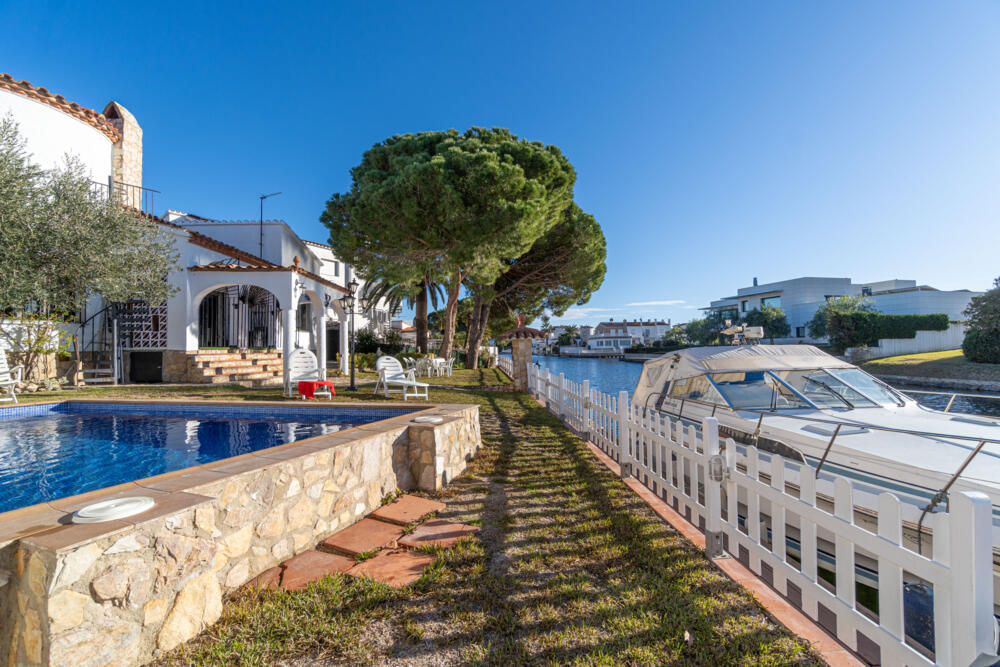 277 Casa Toldera Casa aislada / Villa Tordera Empuriabrava