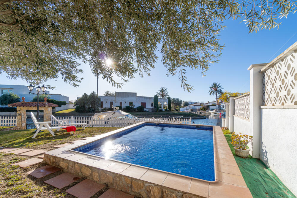 277 Casa Toldera Casa aislada / Villa Tordera Empuriabrava