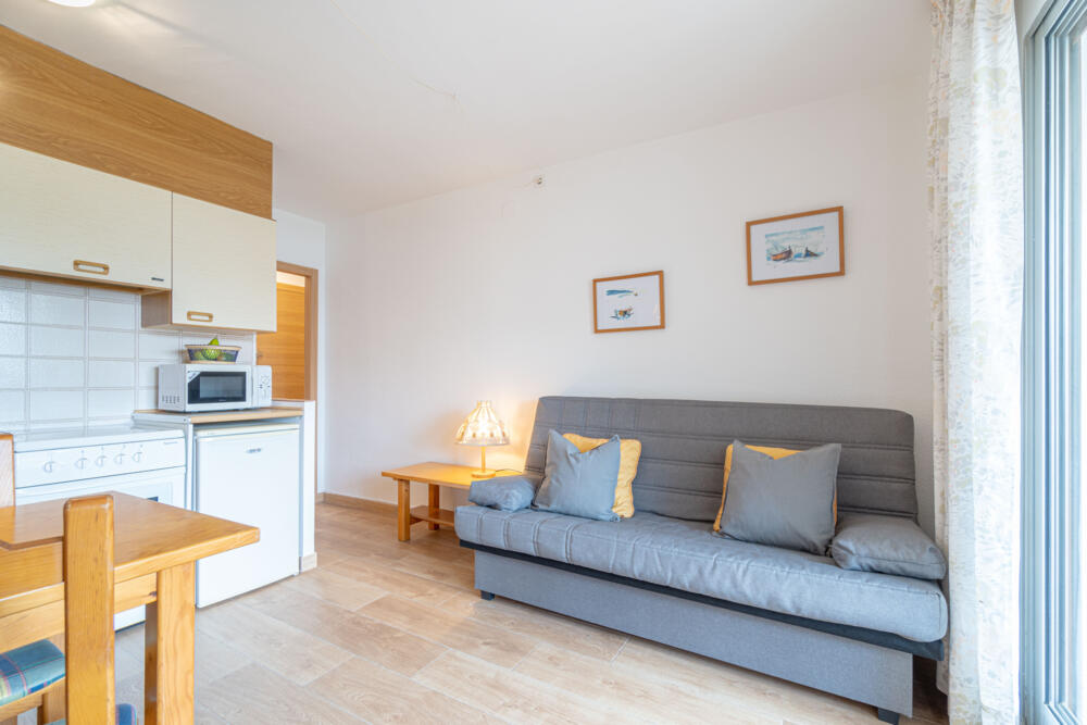 278 Apartamento con parking y vistas al canal Apartamento Poblat Tipic Empuriabrava 278 Apartamento con parking y vistas al canal Apartamento Poblat Tipic Empuriabrava