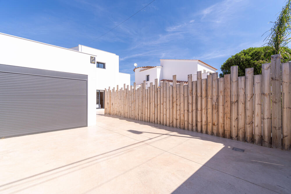 279 Casa Mahana Goertz Casa aislada / Villa  Empuriabrava