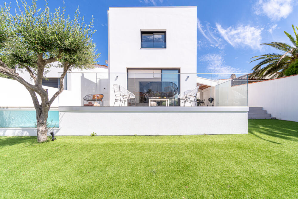 279 Casa Mahana Goertz Casa aislada / Villa  Empuriabrava