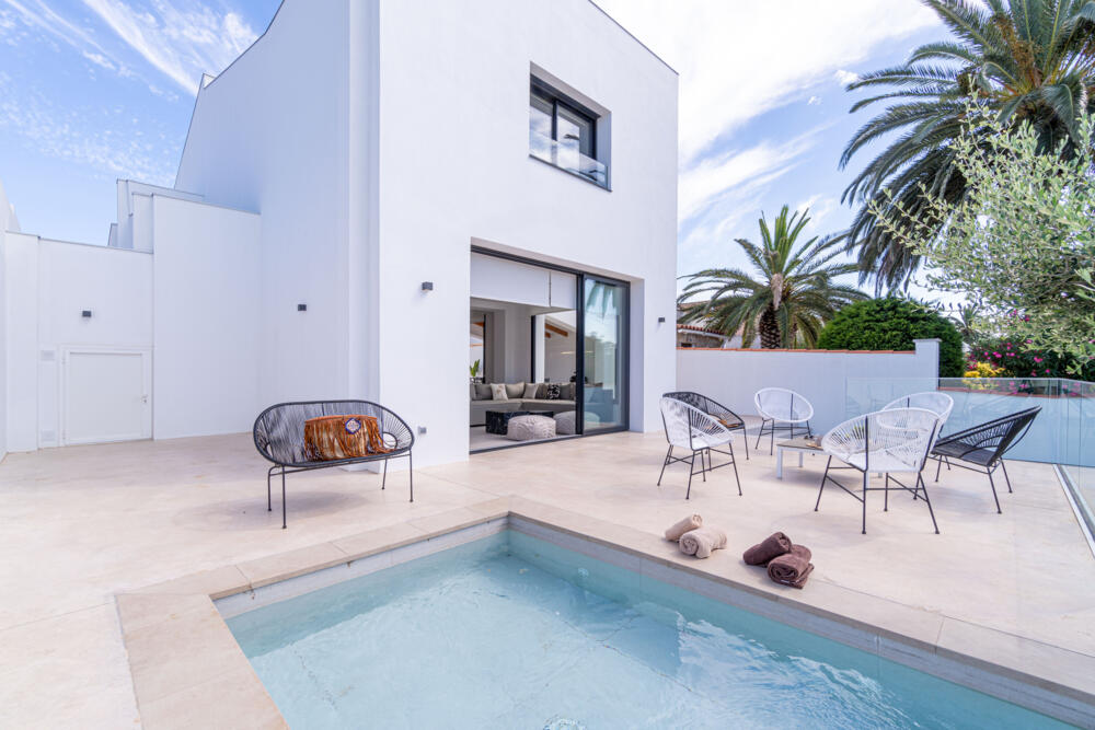 279 Casa Mahana Goertz Casa aislada / Villa  Empuriabrava