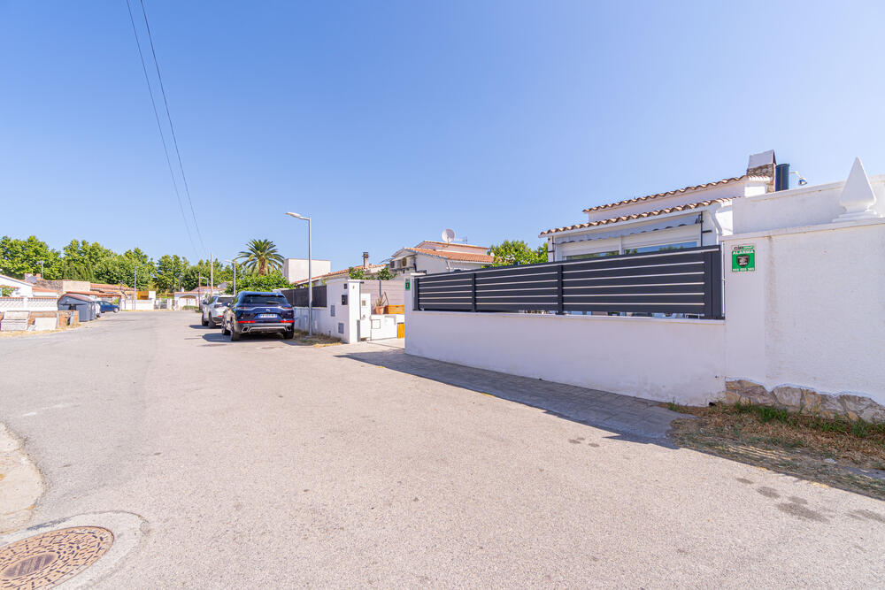 284 Casita Carlit con piscina privada Casa aislada / Villa Carlit Empuriabrava 284 Casita Carlit con piscina privada Casa aislada / Villa Carlit Empuriabrava