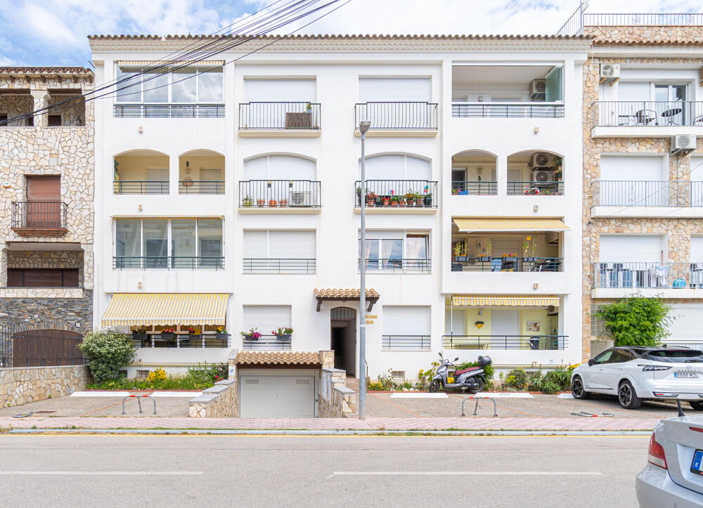 1021 Bonito apartamento con vistas al canal Apartamento Port Salins Empuriabrava