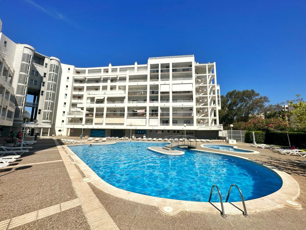 S104-037  DH-ROYAL DELUXE Apartamento  Salou