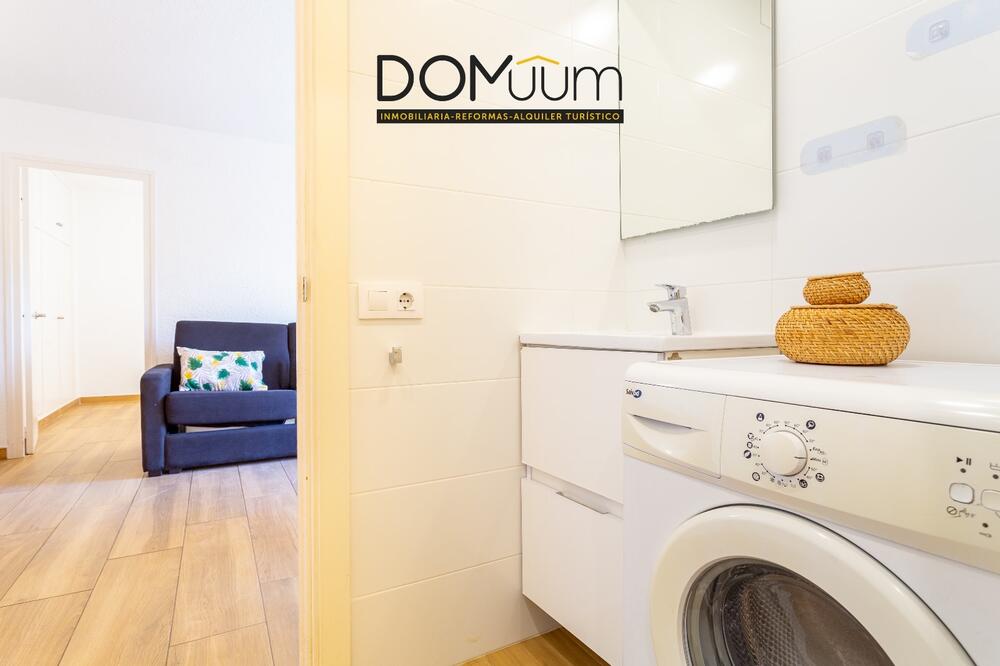 S104-053 DH-DELFOS Apartamento Turística Salou