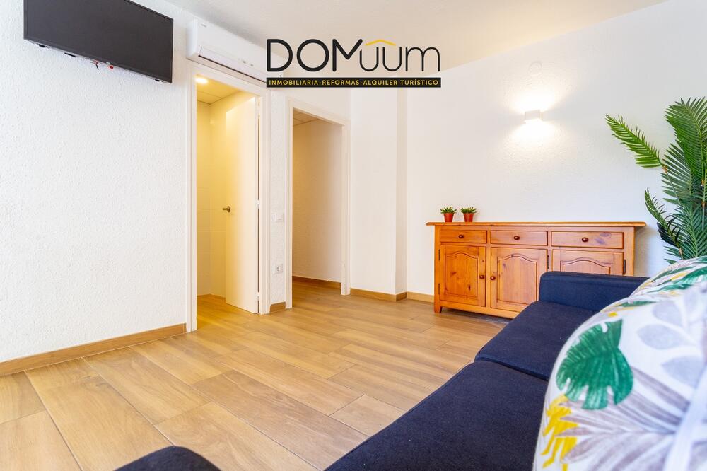S104-053 DH-DELFOS Apartamento Turística Salou
