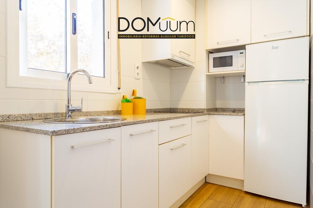 S104-053 DH-DELFOS Apartamento Turística Salou