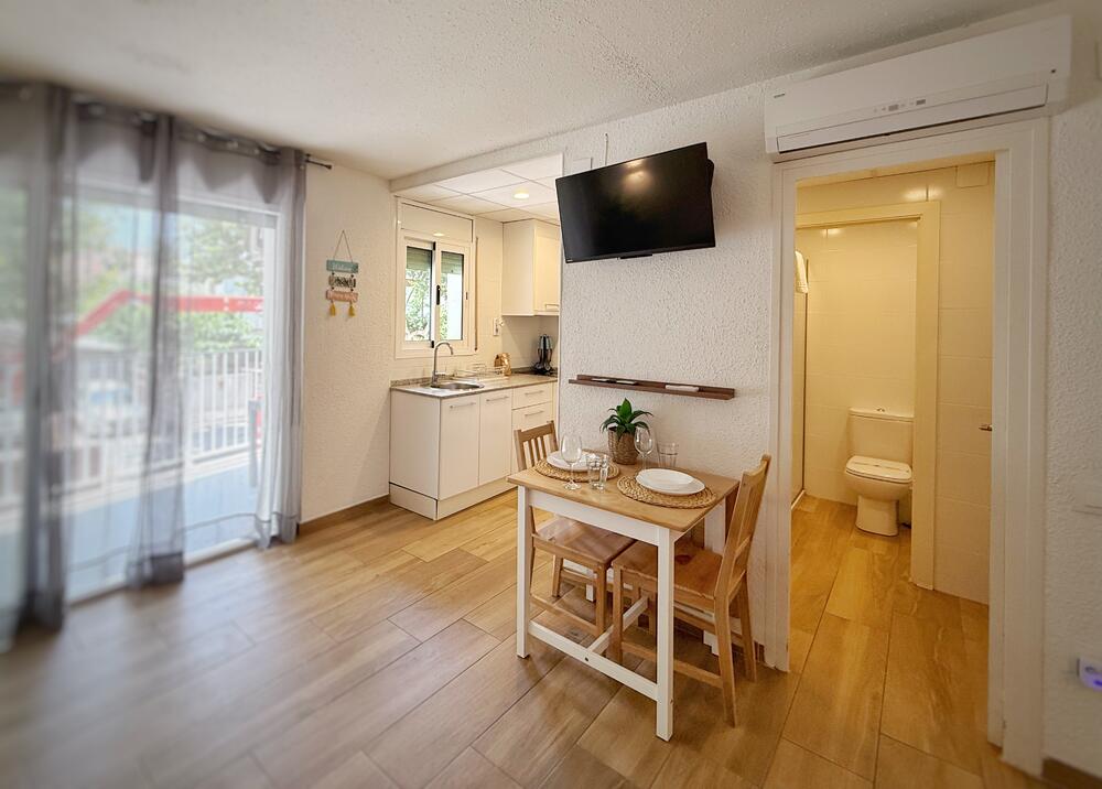 S104-053 DH-DELFOS Apartamento Turística Salou
