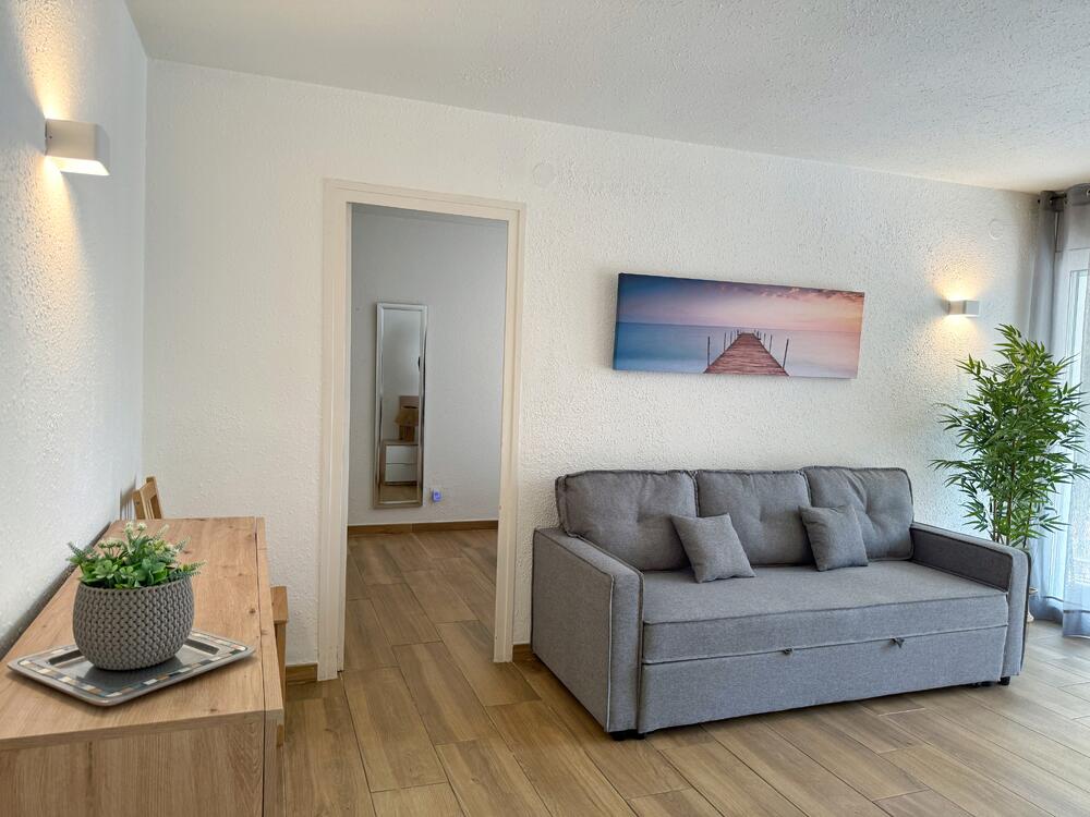 S104-053 DH-DELFOS Apartamento Turística Salou
