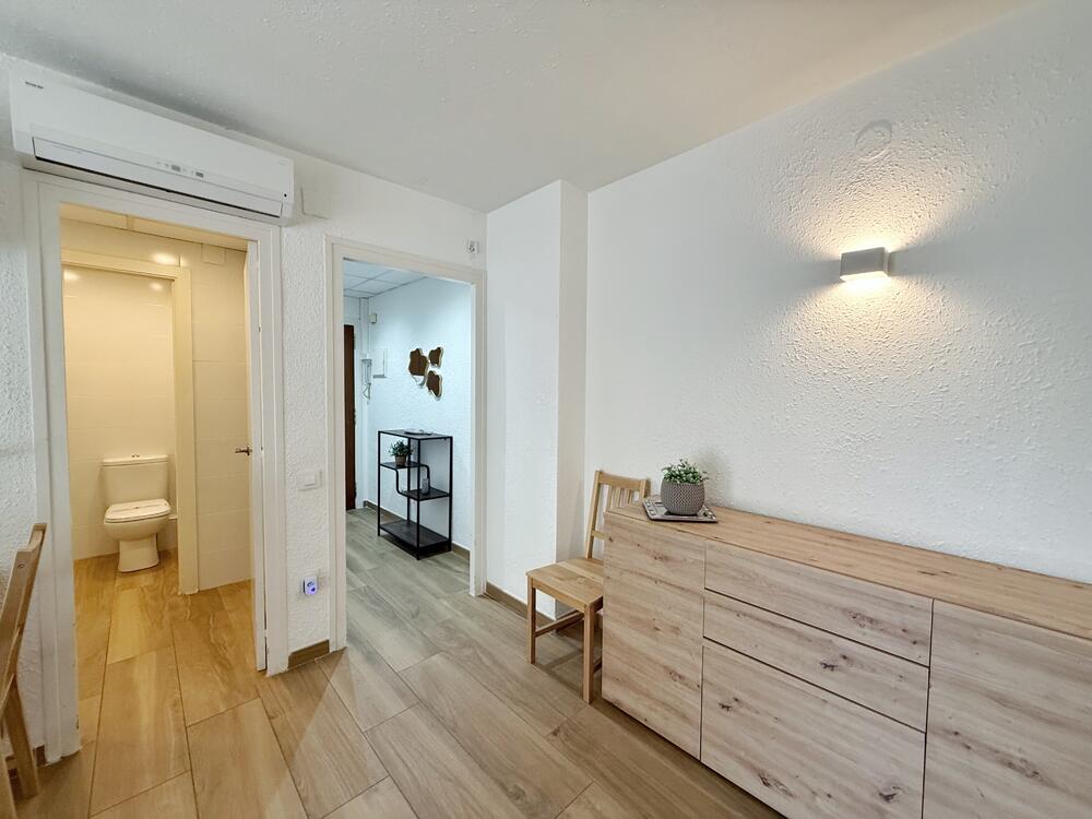 S104-053 DH-DELFOS Apartamento Turística Salou