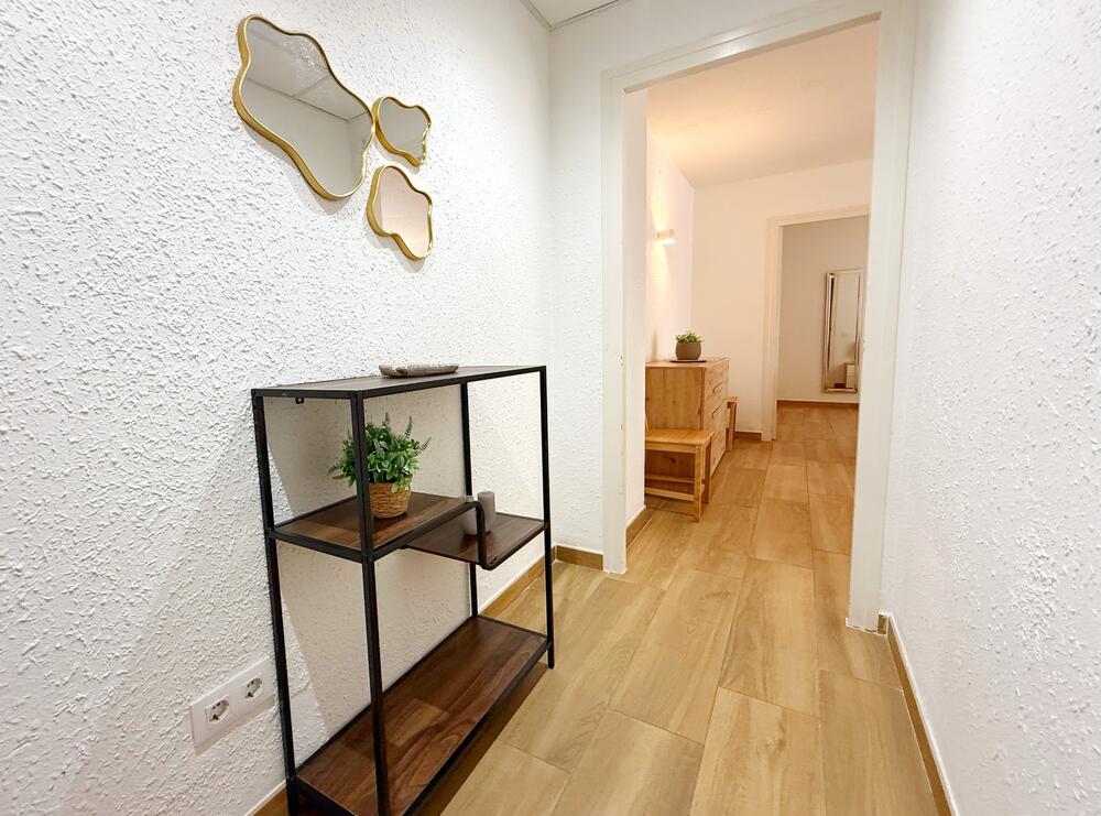 S104-053 DH-DELFOS Apartamento Turística Salou