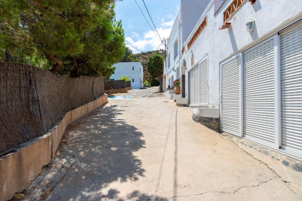 CALA NANS 1 CALA NANS 1 Estudio Cala Nans Cadaqués CALA NANS 1 CALA NANS 1 Estudio Cala Nans Cadaqués