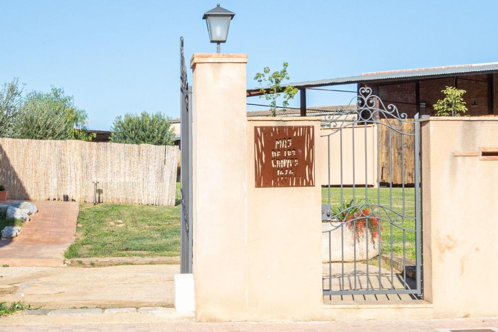 MAS LES CANYES MAS LES CANYES Casa de pueblo  Vilamalla