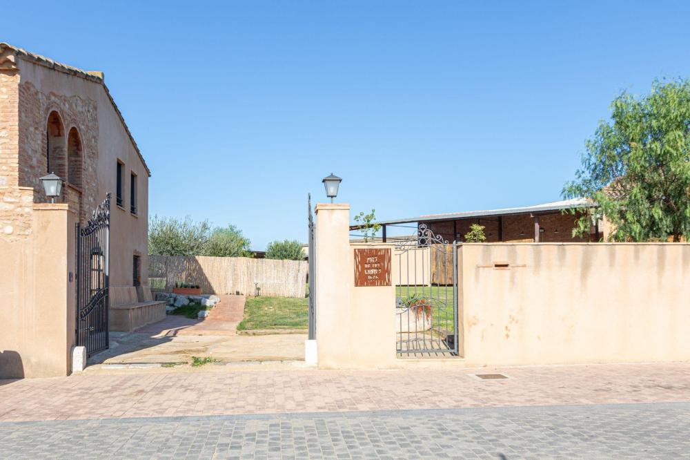 MAS LES CANYES MAS LES CANYES Casa de pueblo  Vilamalla