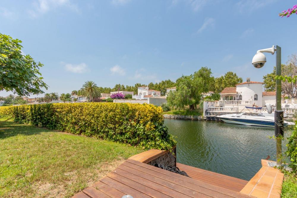 SEGRE SEGRE 34 Casa aislada / Villa Empuriabrava SEGRE SEGRE 34 Casa aislada / Villa Empuriabrava