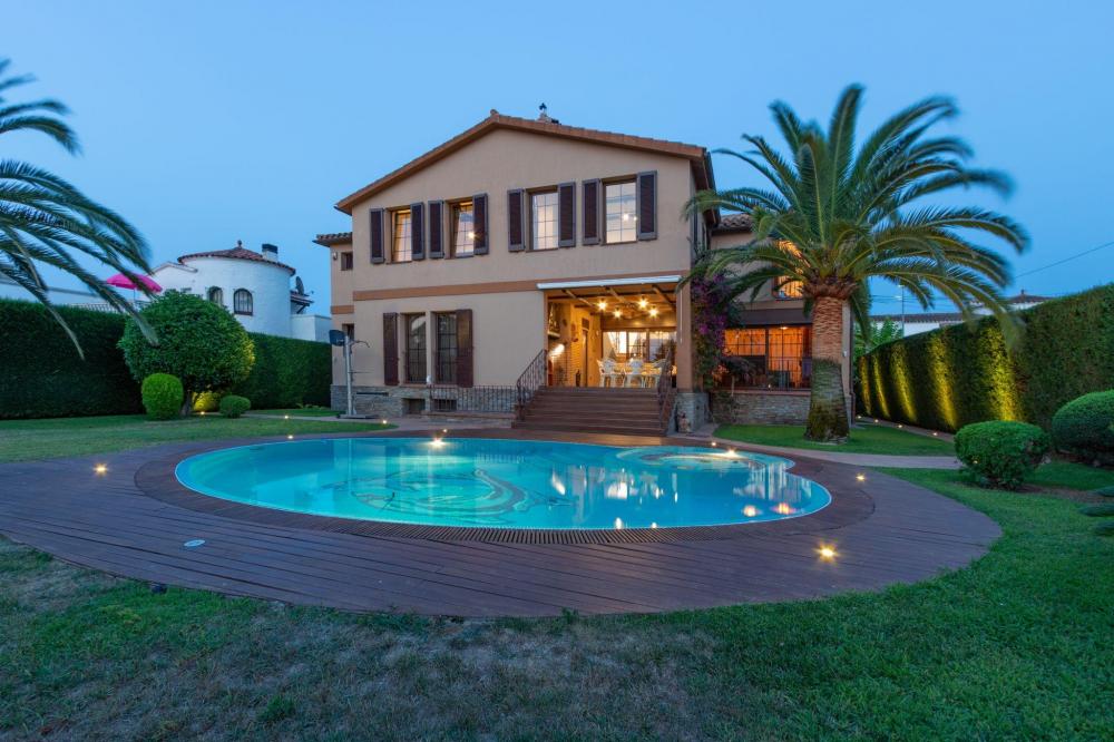 SEGRE SEGRE 34 Casa aislada / Villa Empuriabrava SEGRE SEGRE 34 Casa aislada / Villa Empuriabrava