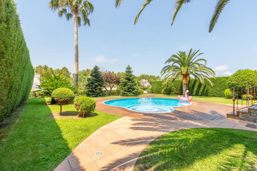 SEGRE SEGRE 34 Casa aislada / Villa Empuriabrava SEGRE SEGRE 34 Casa aislada / Villa Empuriabrava