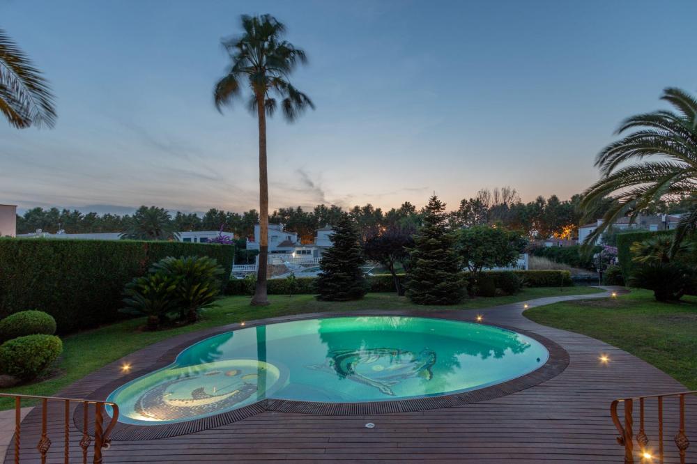 SEGRE SEGRE 34 Casa aislada / Villa Empuriabrava SEGRE SEGRE 34 Casa aislada / Villa Empuriabrava