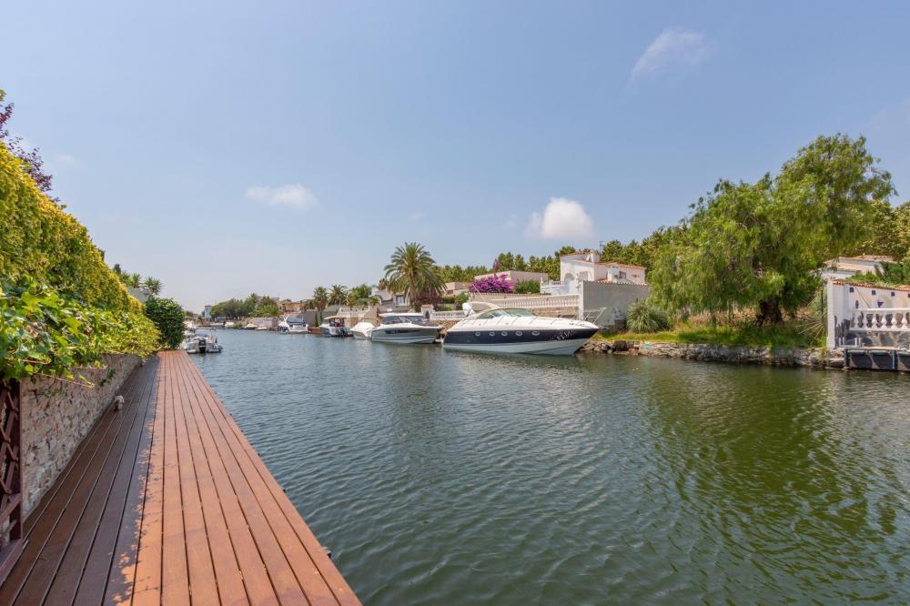 SEGRE SEGRE 34 Casa aislada / Villa Empuriabrava SEGRE SEGRE 34 Casa aislada / Villa Empuriabrava
