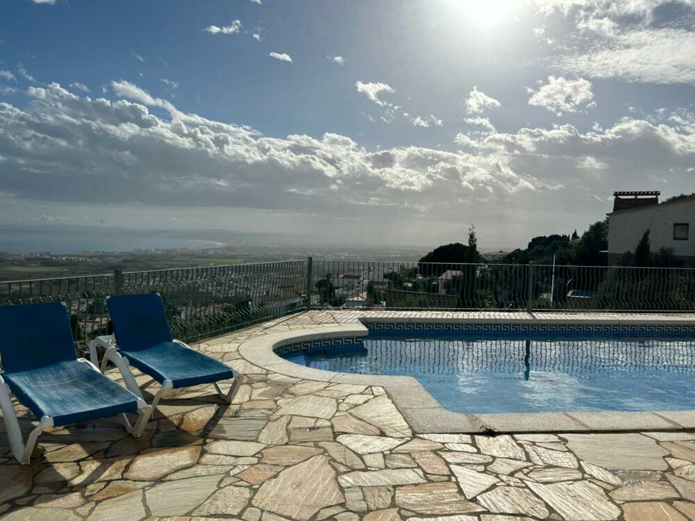 CAS-ALACANT ALACANT MAS FUMATS Casa aïllada / Villa  Roses