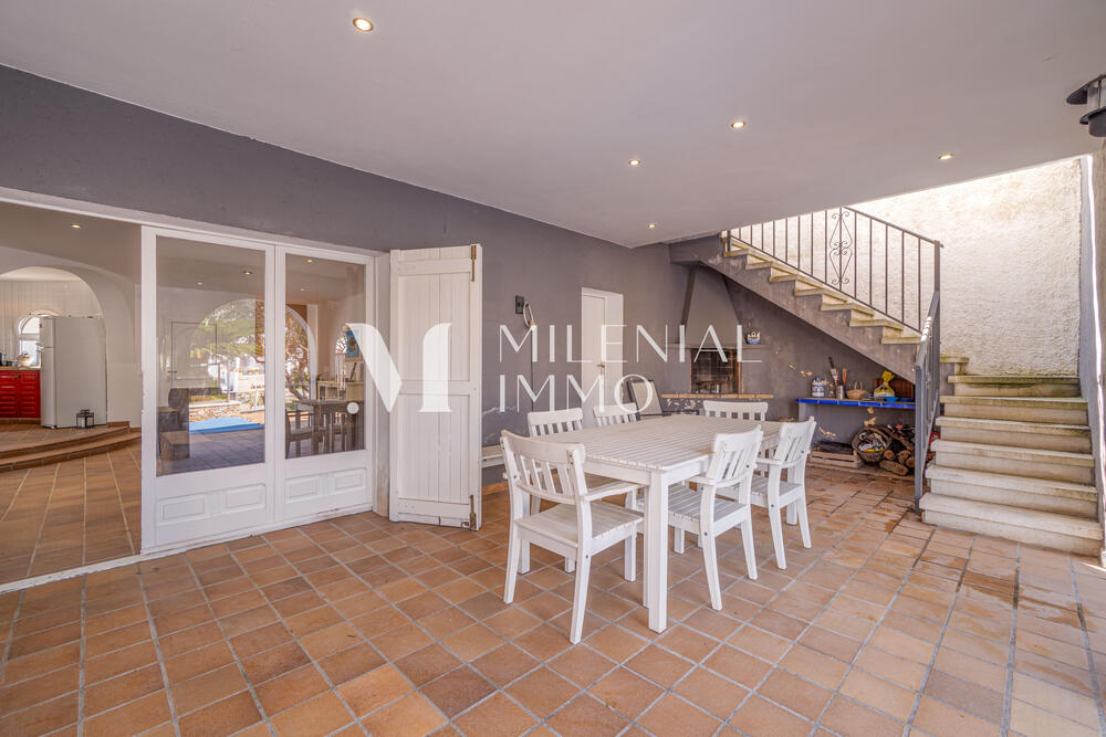 CI-0106 LLOBREGAT Casa aislada / Villa Empuriabrava CI-0106 LLOBREGAT Casa aislada / Villa Empuriabrava
