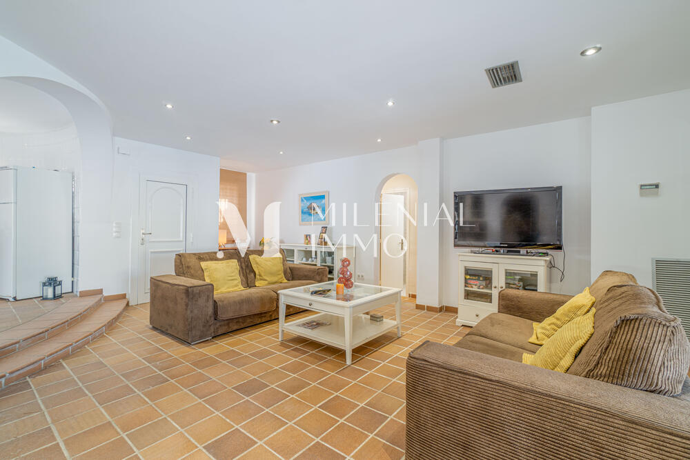 CI-0106 LLOBREGAT Casa aislada / Villa Empuriabrava CI-0106 LLOBREGAT Casa aislada / Villa Empuriabrava