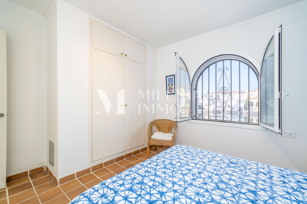 CI-0106 LLOBREGAT Casa aislada / Villa Empuriabrava CI-0106 LLOBREGAT Casa aislada / Villa Empuriabrava