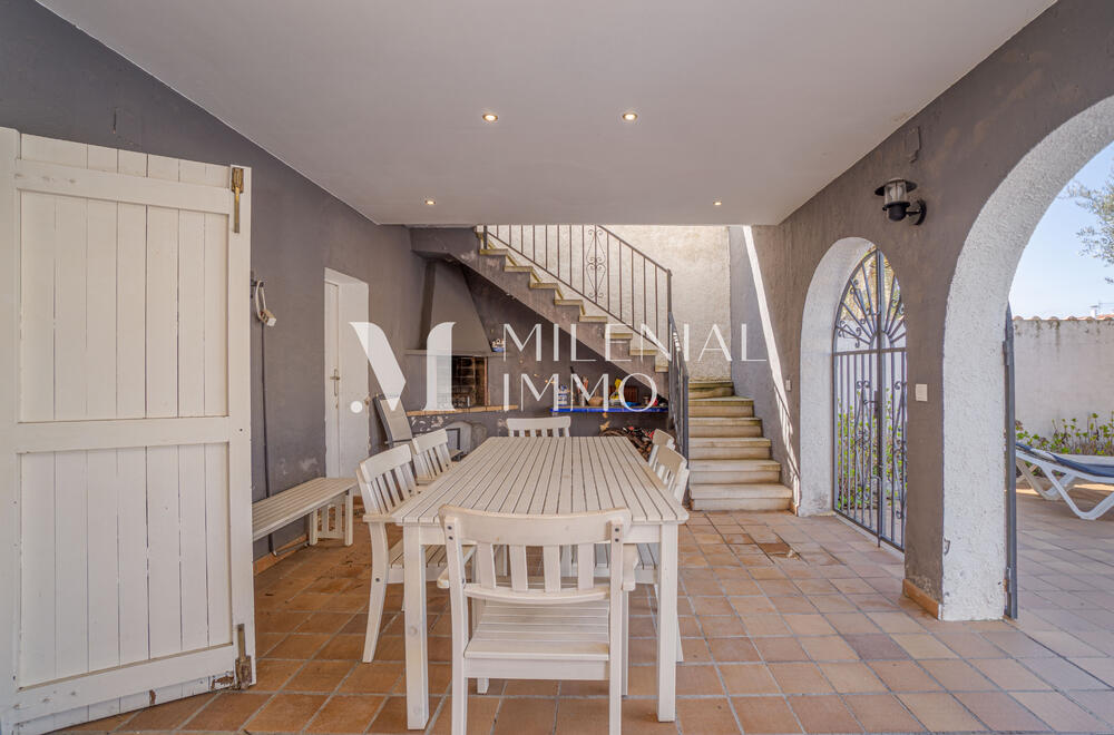 CI-0106 LLOBREGAT Casa aislada / Villa Empuriabrava CI-0106 LLOBREGAT Casa aislada / Villa Empuriabrava
